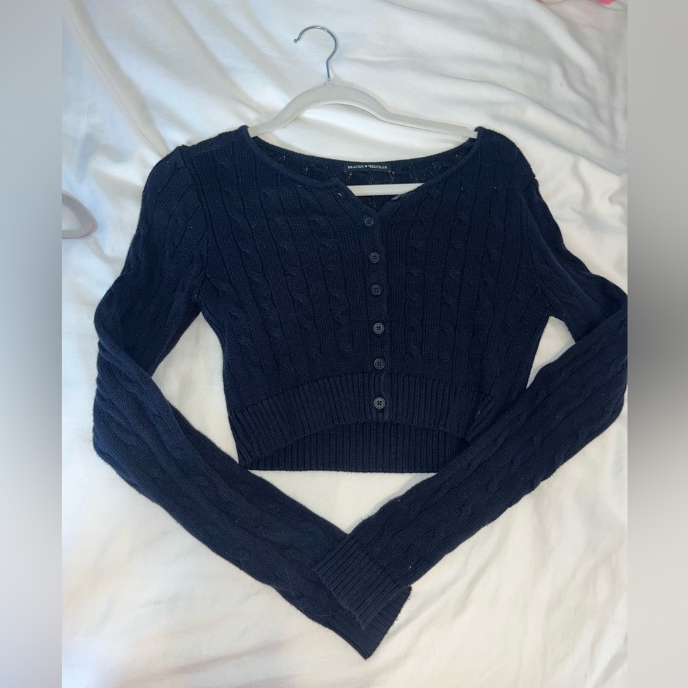 BRANDY MELVILLE SWEATER